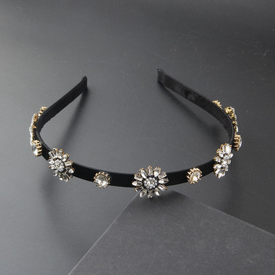 Uus värviline kristallidega inkrusteeritud käsnast kivist peapael Euroopa ja Ameerika barokkstiilis laia äärega kivist peapael