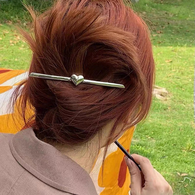 Estetika Y2K ilgas širdies plaukų segtukas moterims Sweet Cool Charm Trend Casual Spring Clip Paprasti metaliniai madingi plaukų aksesuarai Nauja