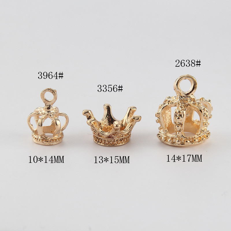 10db/tétel Arany színű Fém Princess Crown Charms medál barkács karkötő Kiegészítők ékszerekhez Kézzel készített kézműves anyagok
