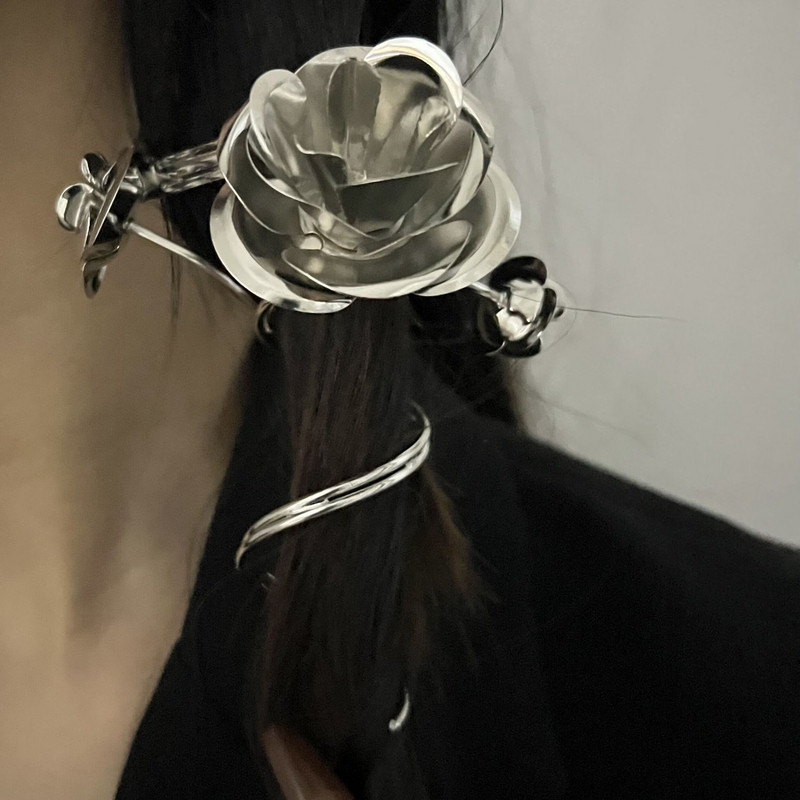 Punk Rose Ezüst Fém felcsavarható hajcsat nőknek Bájos Személyiség Egyedi temperamentum Hajtű Vintage divatos hajkiegészítők