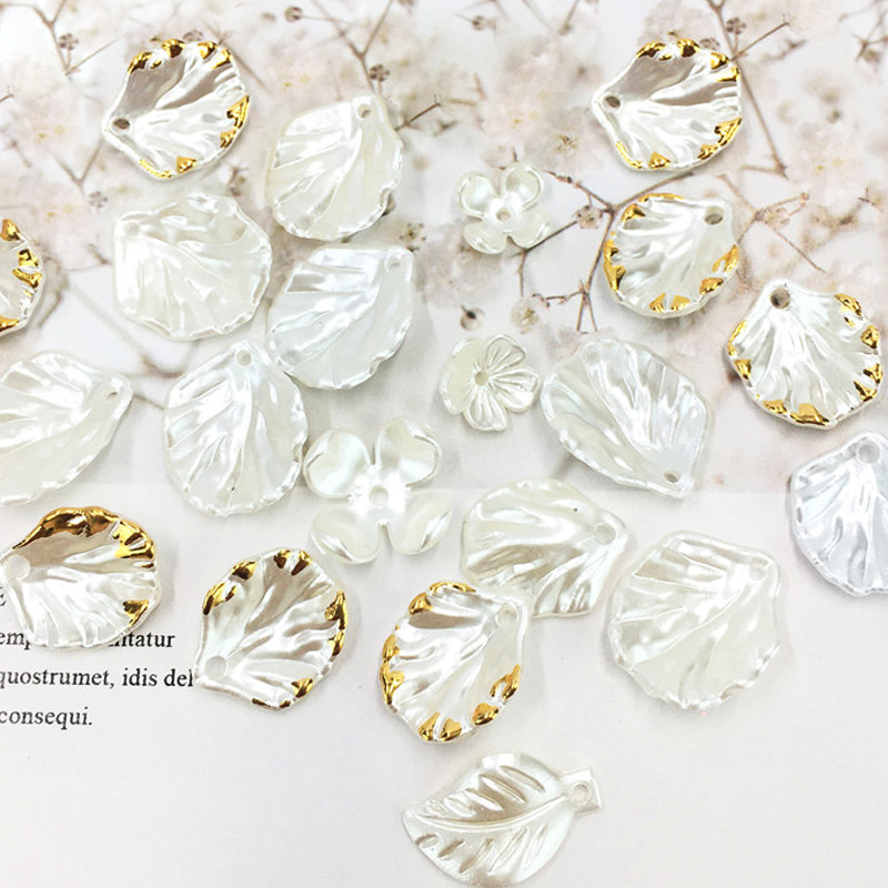 30 buc/lot ABS imitație de perle Shell Petală Floare Piesă Breloc pandantiv pentru Cercei lucrați manual Brățară Colier Fabricare de bijuterii