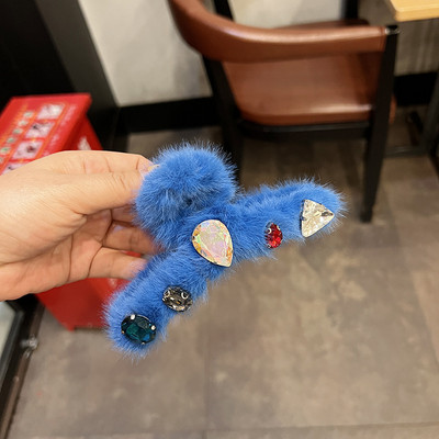 Värvilised rhinestones lillelised plüüskarva küünised naistele armsad esteetilised võlud tüdrukute juukseklambrid Harajuku Y2k juukseaksessuaarid