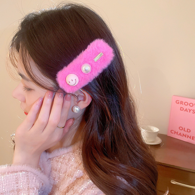 Uus plüüsis armas naeratav näopärlijuuksenõel magusa armsa romantilise Y2k esteetilise juukseklambri jaoks Korea moe juuste aksessuaaride kingituseks