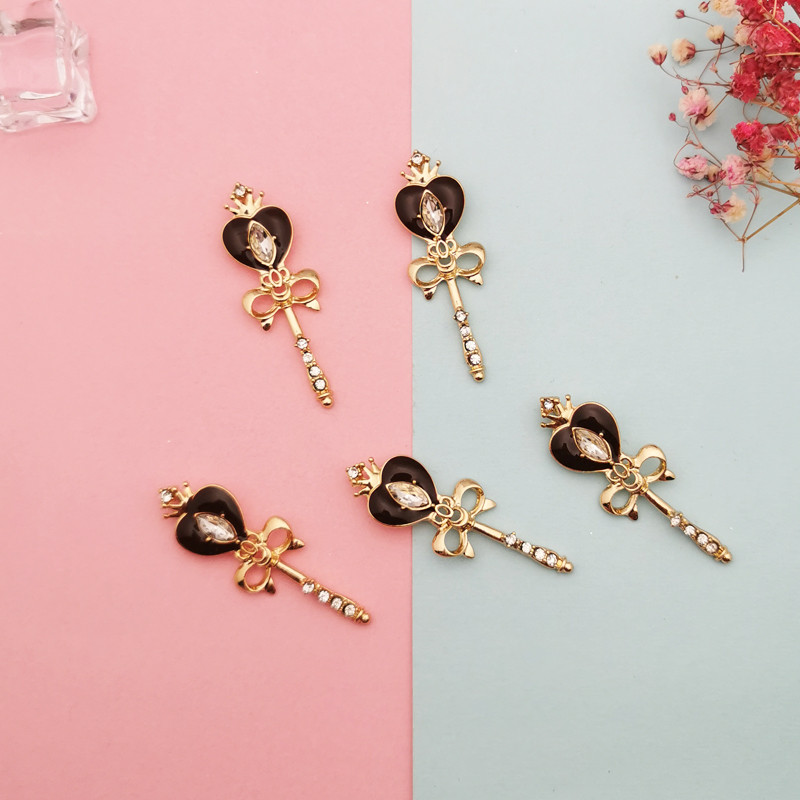 10 tk Rhinestone'i pärliga süda vibu Kuu võlukepp sulamist amuletid ripatsid Ehted DIY kaelakee käevõru kõrvarõngad võtmehoidja ujuvad