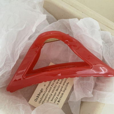 Geomeetria ebaregulaarne kolmnurk, õõnes, ühevärviline äädikhappega juukseküünised, meigid juukseklambrid puhkuseks mõeldud juuste aksessuaarid naistele