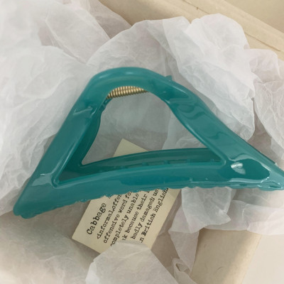 Geomeetria ebaregulaarne kolmnurk, õõnes, ühevärviline äädikhappega juukseküünised, meigid juukseklambrid puhkuseks mõeldud juuste aksessuaarid naistele