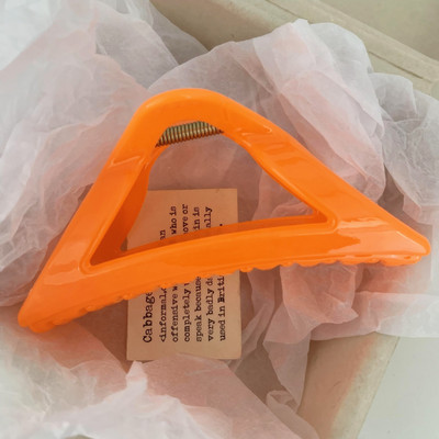 Geomeetria ebaregulaarne kolmnurk, õõnes, ühevärviline äädikhappega juukseküünised, meigid juukseklambrid puhkuseks mõeldud juuste aksessuaarid naistele