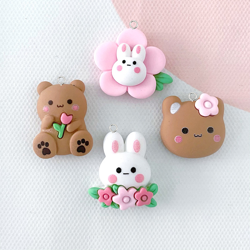 10db/csomag Kawaii Flower Rabbit Bear Resin Charms Lovely Cartoon Animal medál fülbevalóhoz Kulcstartó barkács ékszerkészítés