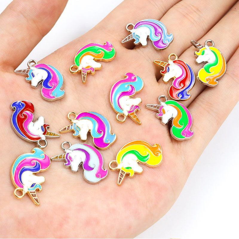 10 tk. Mix Styles Email Vikerkaar Ükssarviku sarvikud Värvilised sulamist ripatsid Amuletid kaelakee Ehted Leidmine Õnnelik kingitus