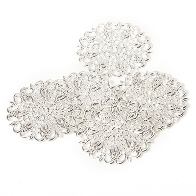 20 tk/partii 25 mm lilled filigraansed ümbrised õõnsad paabulinnu sulgedega ühendused.