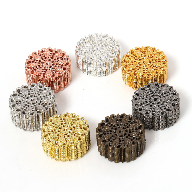 20 tk/partii 25 mm lilled filigraansed ümbrised õõnsad paabulinnu sulgedega ühendused. 