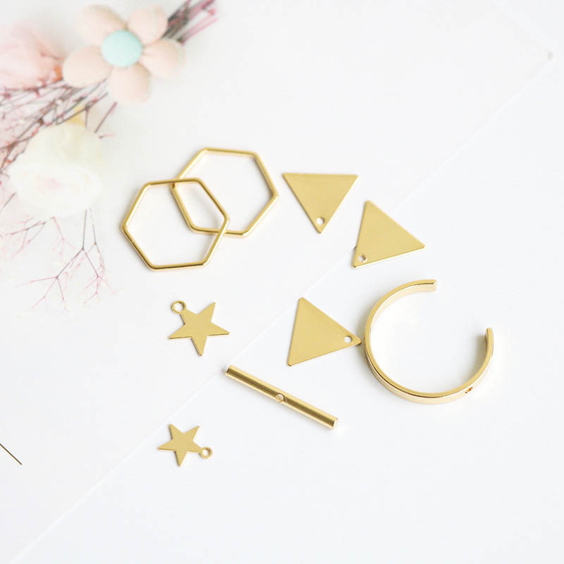 10 vnt Auksinės spalvos auskarų pakabukai trikampiai geometriniai pakabukai papuošalams gaminti moteriški auskarai „pasidaryk pats“ medžiaga, priedai, reikmenys