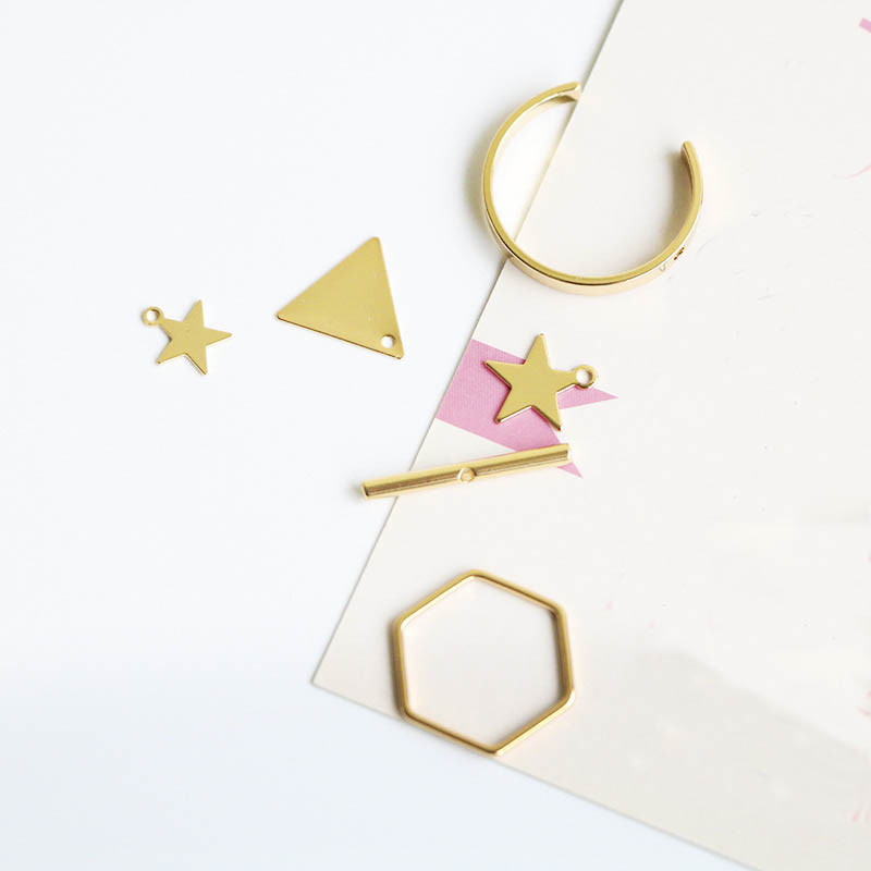 10 vnt Auksinės spalvos auskarų pakabukai trikampiai geometriniai pakabukai papuošalams gaminti moteriški auskarai „pasidaryk pats“ medžiaga, priedai, reikmenys