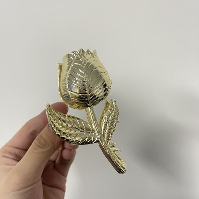 Νέο χρυσό ασημί κλιπ μεταλλικό νύχι τουλίπας για γυναίκες Γλυκό δροσερό δημιουργικό κλιπ καρχαρίας γούρι Κορεατική αισθητική Δώρο αξεσουάρ μαλλιών