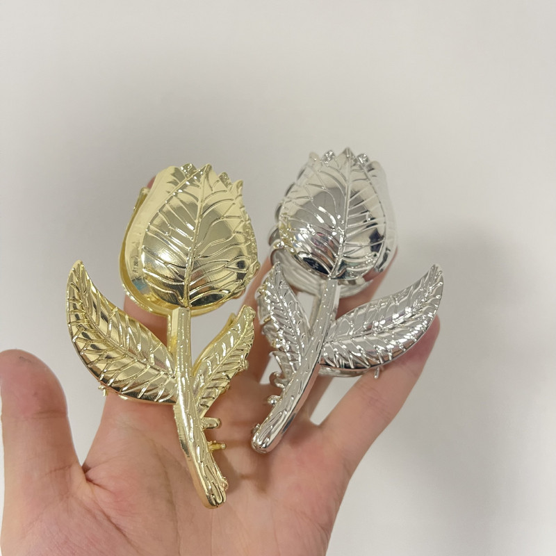 Νέο χρυσό ασημί κλιπ μεταλλικό νύχι τουλίπας για γυναίκες Γλυκό δροσερό δημιουργικό κλιπ καρχαρίας γούρι Κορεατική αισθητική Δώρο αξεσουάρ μαλλιών