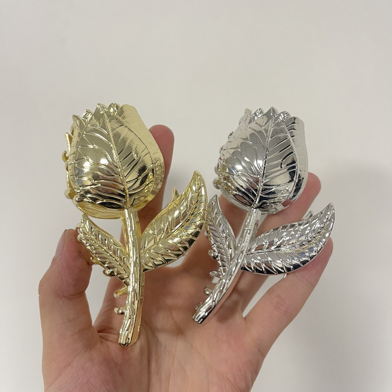 Νέο χρυσό ασημί κλιπ μεταλλικό νύχι τουλίπας για γυναίκες Γλυκό δροσερό δημιουργικό κλιπ καρχαρίας γούρι Κορεατική αισθητική Δώρο αξεσουάρ μαλλιών