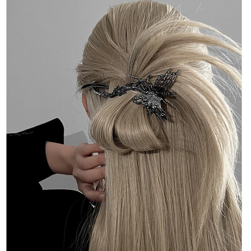 Vintage fém pillangós hajtű nőknek Esztétika Elegáns Romantikus Gyengéd Báj Hajcsat 2022 Trend Hajkiegészítők Ajándék