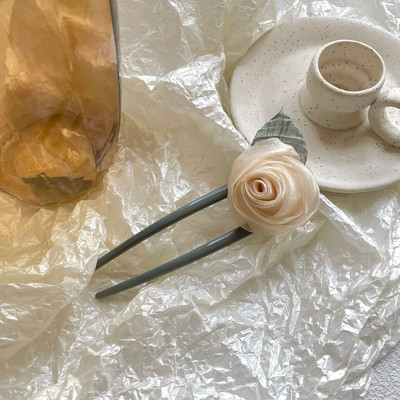 Jemná priadza, kvetinová vlasová tyčinka pre ženy, temperament, elegantný šarm, sladká vlásenka, vintage estetika, módne vlasové doplnky, darček