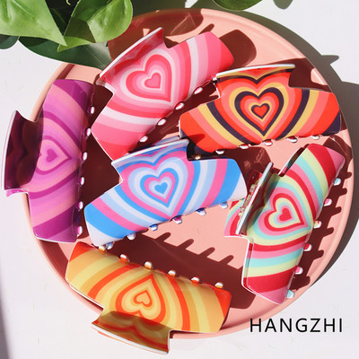 HANGZHI 2022 New Y2K Heart Hair Claw Slatki Candy Color Swirl Love Akrilna kopča za kosu za morskog psa za žene Djevojke Personality Hair Crab