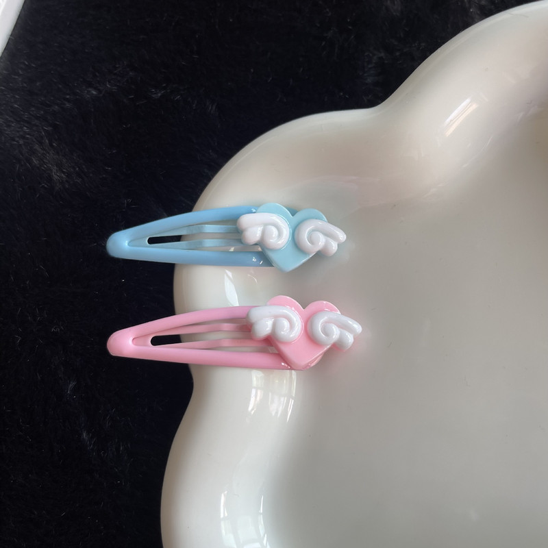 Aranyos Wings Love Bobby Pin nőknek Gyengéd, édes lányos Esztétika Clipek Temperamentum Báj Alkalmi divatos hajkiegészítők