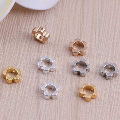 50PCS/lot Търговия на едро с медни цветя Charm Месингови висулки за бижута Направи си сам Аксесоари за цветя
