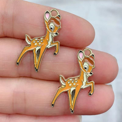10db Ötvözet Zománc Bűbáj Rajzfilm Mókus Nyúl Szarvas Medál DIY Kulcstartó Nyaklánc Medál Ékszer Kiegészítők Anime Charms