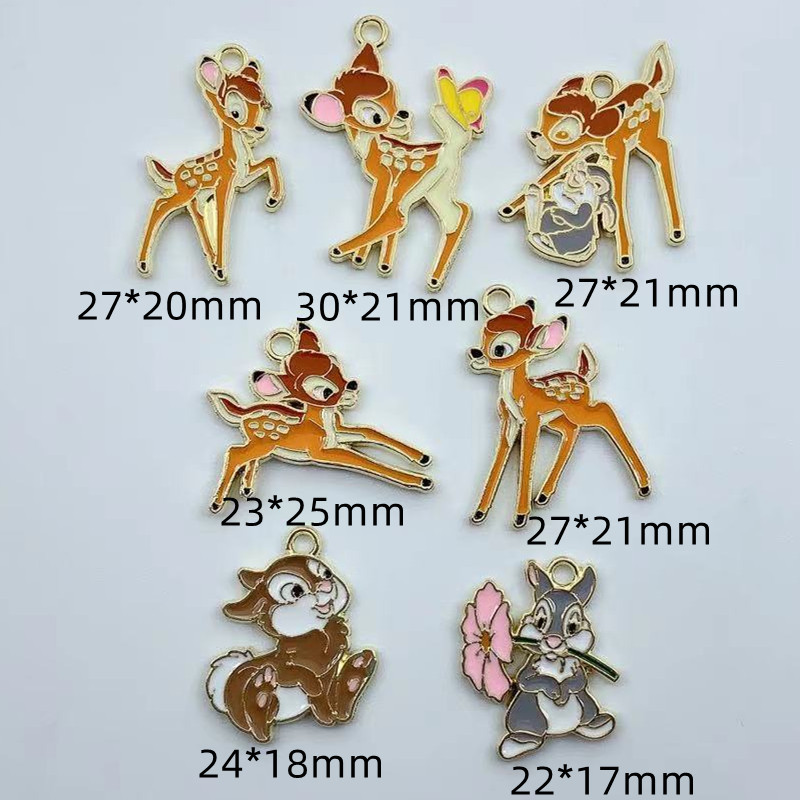 10db Ötvözet Zománc Bűbáj Rajzfilm Mókus Nyúl Szarvas Medál DIY Kulcstartó Nyaklánc Medál Ékszer Kiegészítők Anime Charms