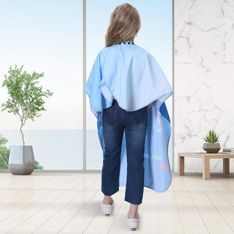 Kirpimo salonas Kirpyklos apsiaustas vaikams Vaikų formavimo poliesterio užvalkalas vandeniui atsparus šampūnas ir kirpimas buitinė suknelė prijuostė