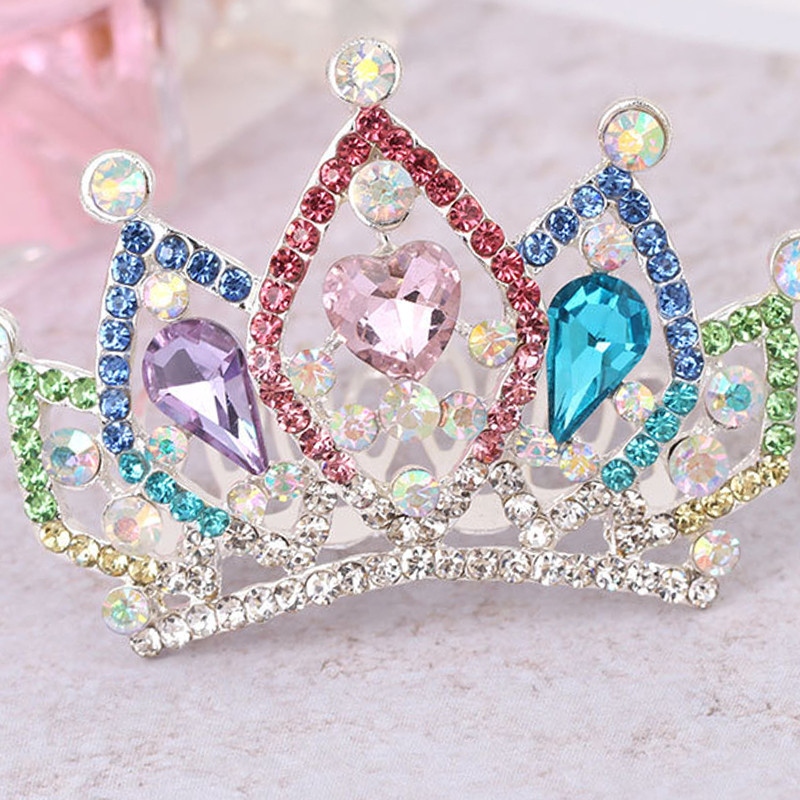 Gyerekek Gyerekek Mini Kristály Koronák Lányok Aranyos Virág Strasszkő Princess Tiaras Hajfésű Születésnapi Party Haj Ékszer Kiegészítők