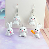 10db/tétel Kawaii Crafts Small Rabbit Resin Charms Aranyos állati medál fülbevalóhoz Kulcstartó barkács ékszerkészítés