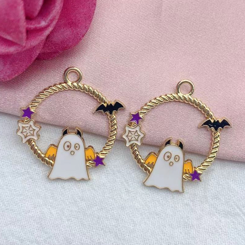 10 vnt. lydinio varvantis aliejus, Helovino žavesys Cat Witch, pasidaryk pats, papuošalų priedai „He Witch Black Cat“ Nugaros vaizdas lanko pakabukas