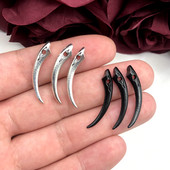10db Vámpírfogak medál, Vámpír medál, Goth ékszerek, Fang Charm, Nyaklánc fülbevaló DIY kézzel készített kézműves kiegészítők