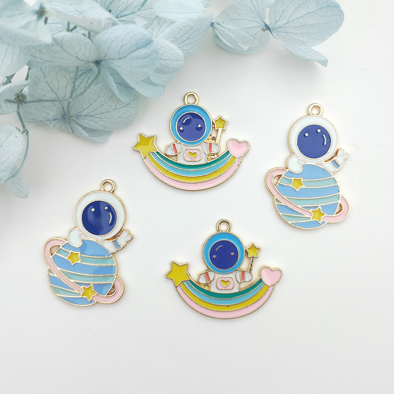 10 komada Crtani privjesak od legure Privjesak za naušnice iz crtanog astronauta DIY Privjesak za ključeve Privjesak za nakit Privjesci za naušnice