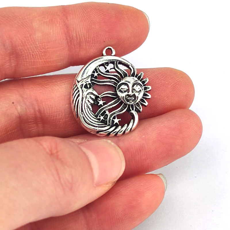 5 komada antiknog nakita srebrne boje sunce s mjesecom i zvijezdama privjesak za žene DIY dodaci