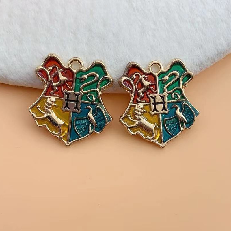 10 buc. Breloc din aliaj care picura Charm pandantiv Cartoon School of Magic Pandantiv DIY Breloc Cercei Bijuterii Accesorii Charms