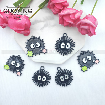 10 gab. Black Spray Paint Kulons Japāņu karikatūra Moving Briquettes Charm Auskari Kulons Kaklarota Atslēgu piekariņš DIY Roku darbs piekariņi