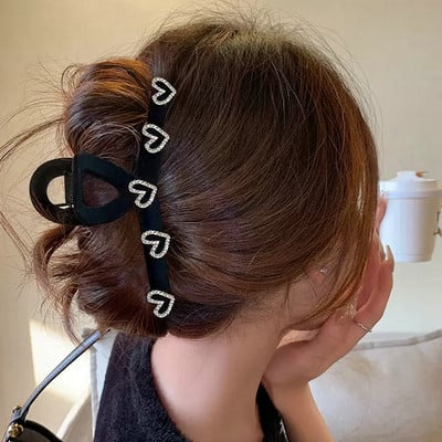 Нова дамска модна щипка за нокти Love Rhinestone Flocking Large Hair Claw Корейско момиче Shark Clip Шапки Шнола Аксесоари за коса