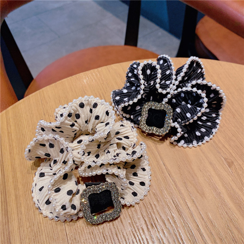 Ruoshui Woman Girls Crystal Plaukų Kaklaraiščiai Taškiniai Perliniai Scrunchies Moteriški Plaukų Aksesuarai Žiedai Guminės juostelės Arklio uodegos laikikliai Galvos apdangalai