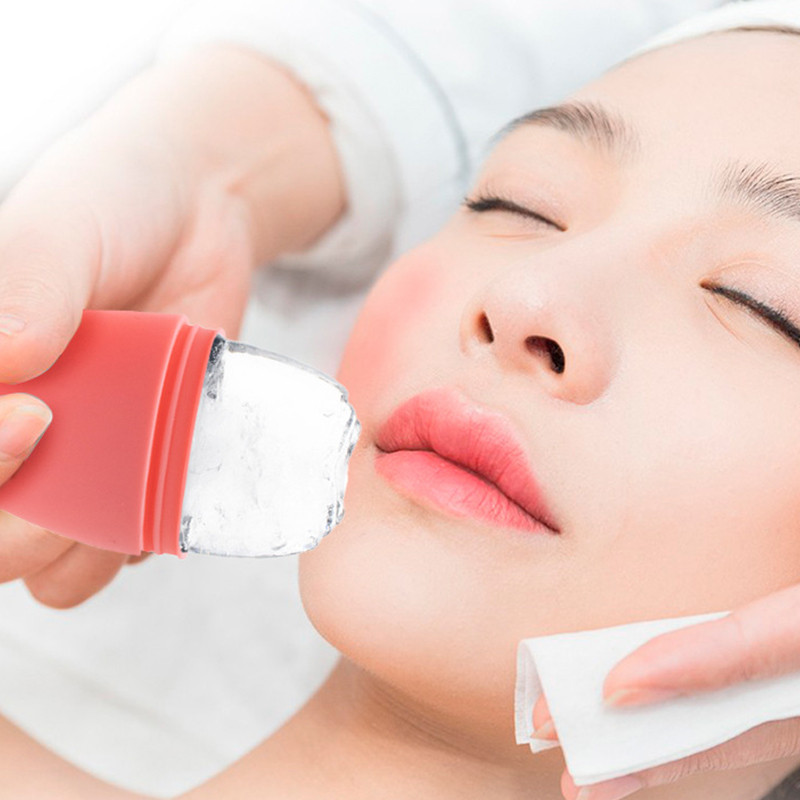 2022 Skincare Beauty Lifting Contiuring Tool Silikoniniai ledo kubelių padėklai Ledo gaublys ledo kamuoliukai Veido masažuoklis veido volelis Sumažina spuogus