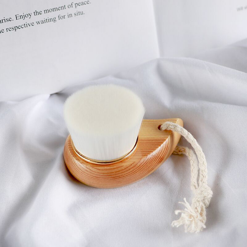 Puidust käepidemega näopuhastushari Pehme nahapooriga Mustpea sügavpuhastav näohari Näomassaaživahend Nahahooldus Ilutööriistad