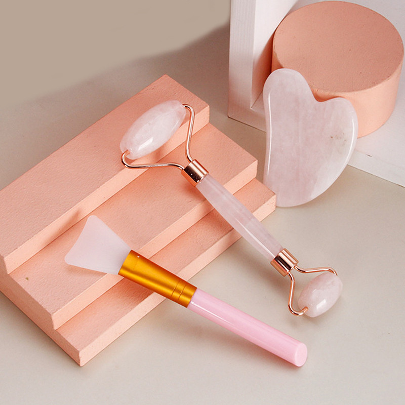 Rose Quartz Powder Crystal Jade Roller Massager Prirodni Pink Gua Sha Stone Maska Četka Uređaj za uljepšavanje lica Alat za njegu kože lica