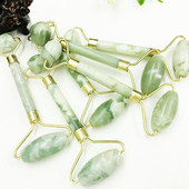 Természetes arcmasszírozó Guasha Scraper Jade Roller Masszázs Arc Gua Sha Scraper Jade Roller Microniddle Roller Arcmasszírozó