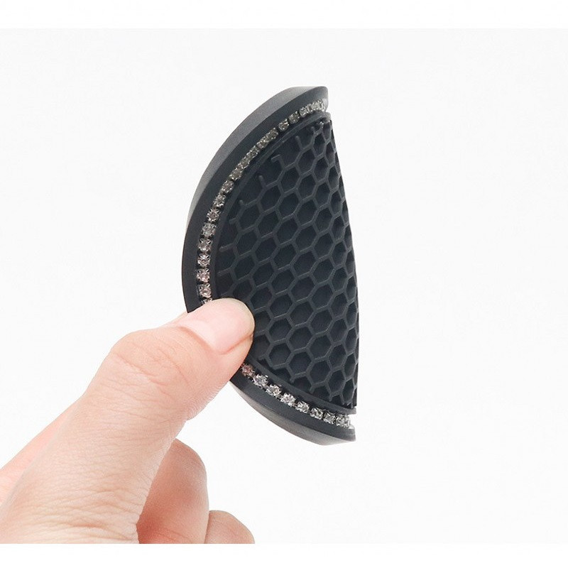 2 TK musta teemandiga kaetud kärgstruktuuriga veealuse läbimõõt