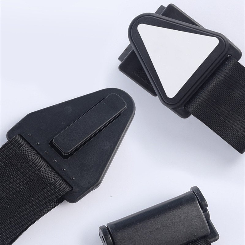 Naujas 1vnt automobilio saugos diržo laikiklis vaiko reguliatorius sėdynės trikampis laikiklis vaiko ribotuvas saugos diržo dirbinys