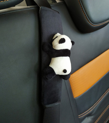 1 бр. Сладка анимационна кукла Panda Стайлинг Калъф за предпазен колан за кола Мека удобна плюшена Спяща мечка Подложка за презрамка Възглавница за деца