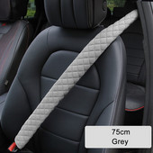 Auto turvavöö õlakaitsme õmblemine Tikand Four Seasons Tepitud tikandid Hingav polsterdus Auto salongitarvikud