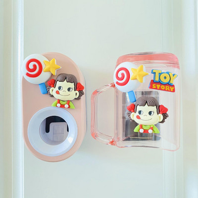 Карикатура Автоматичен дозатор за паста за зъби 3IN1 Държач за четка за зъби за деца Сладки изстисквачки за чаши за уста Комплект аксесоари за баня Детски