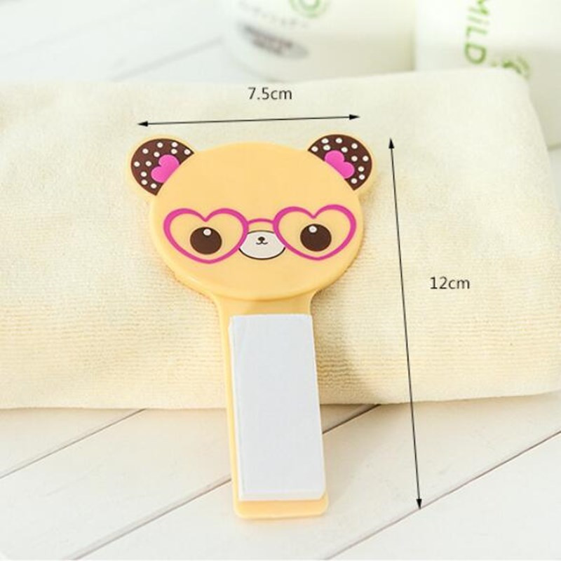 Animacinių filmų tualeto dangčio pakėlimo rankena apverčiama rankena nuo nešvarumų sanitarinė uždaroji tualeto sėdynės dangčio pakeliama rankena, skirta kelionei namo vonios kambario įrankiui