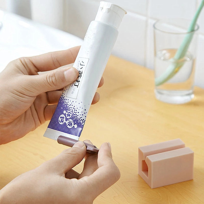 Cjevčica za cijeđenje paste za zube Jednostavan dozator Rotirajući držač Dodaci za kupaonicu Pribor za čišćenje zubi YS-52