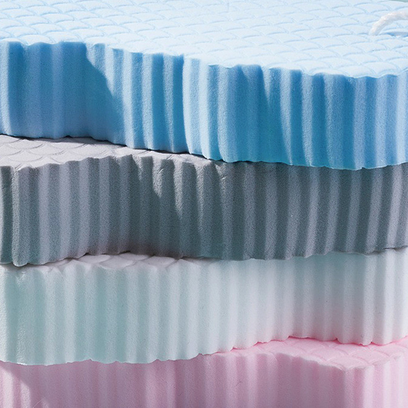 Nova mekana spužva za kupanje Masažer za piling Čarobna spužva Četka za tuširanje Sredstvo za čišćenje kože tijela Alat za uklanjanje mrtve kože